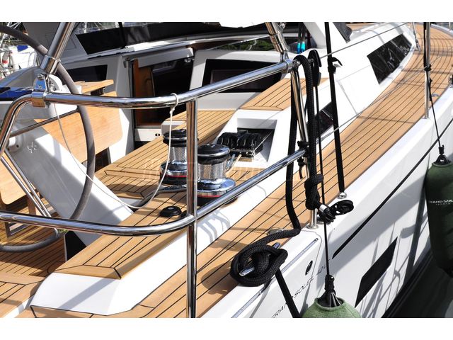 GRAND SOLEIL  42 LONG CRUISE - a vizek Maseratija - balatoni kikötőhellyel