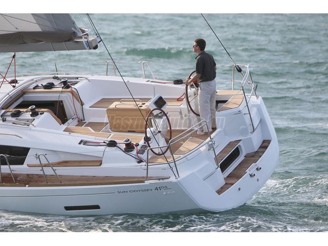 JEANNEAU 41 - PRICE DROP! - Elegancia - Luxuskivitel - Merülés: 1.55m