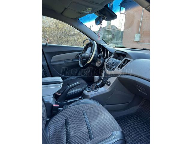 CHEVROLET CRUZE 2010 - 2