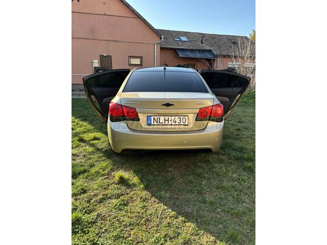 CHEVROLET CRUZE 2010 - 7