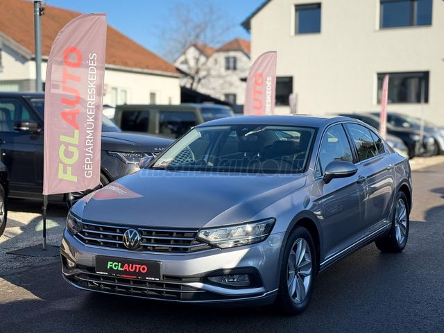 VOLKSWAGEN PASSAT 2.0 TDI SCR Elegance DSG MO-I. 1.TUL. ÁFÁS. VÉGIG SZAKSZERVIZ!