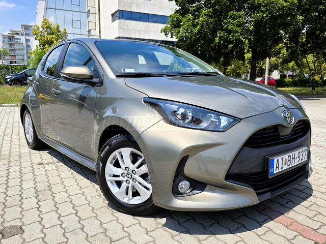 TOYOTA YARIS 1.5 Hybrid Comfort e-CVT /MAGYARO-i/FRISS SZERVIZ/51e km/
