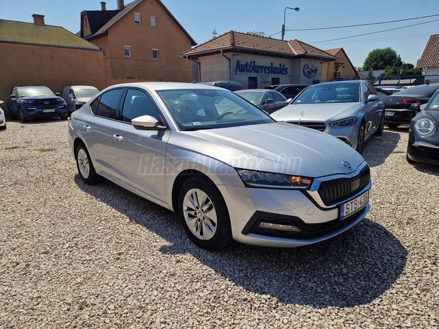 Normal Octavia Eladó SKODA OCTAVIA Ferdehátú (2021) | Használtautó.hu