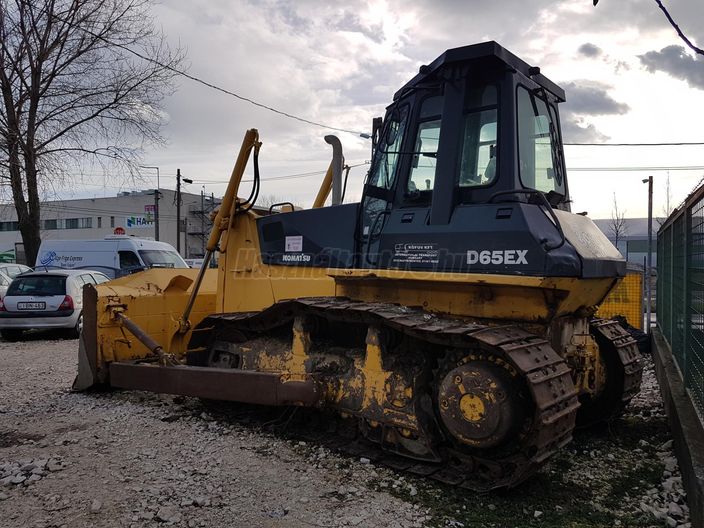 KOMATSU D65EX