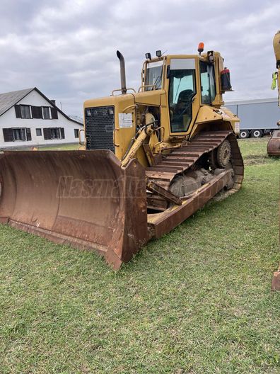 CATERPILLAR D6N