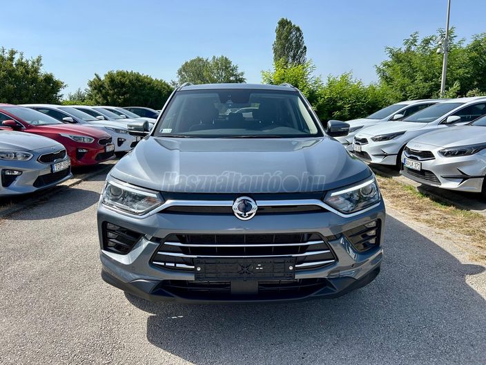 Ssangyong Korando 1.5 T-GDI STYLE PLUSZ :: Platina szürke metál