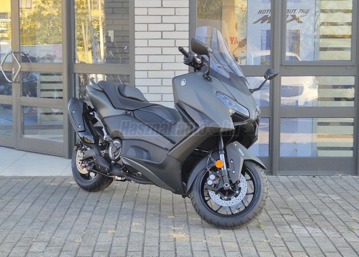 YAMAHA TMAX