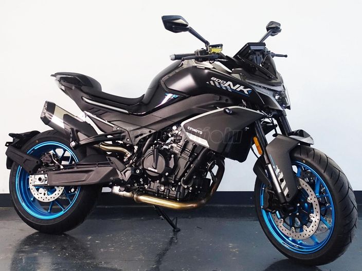 CFMOTO 800 NK ADVENCED