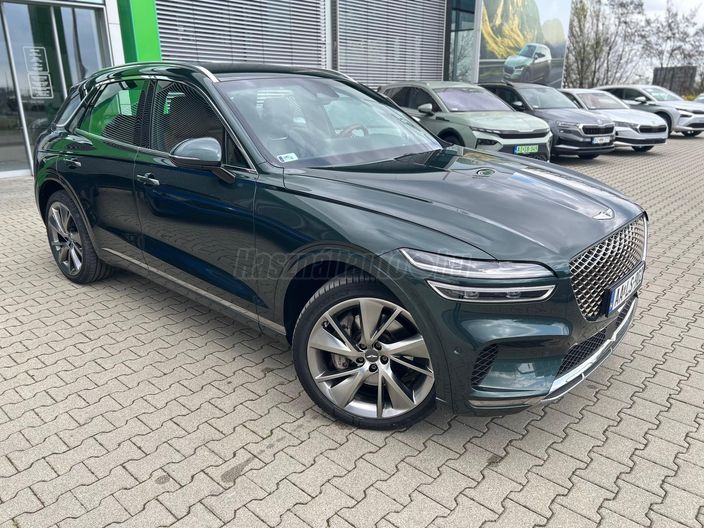 GENESIS GV70 2.5T Sport AWD 8AT