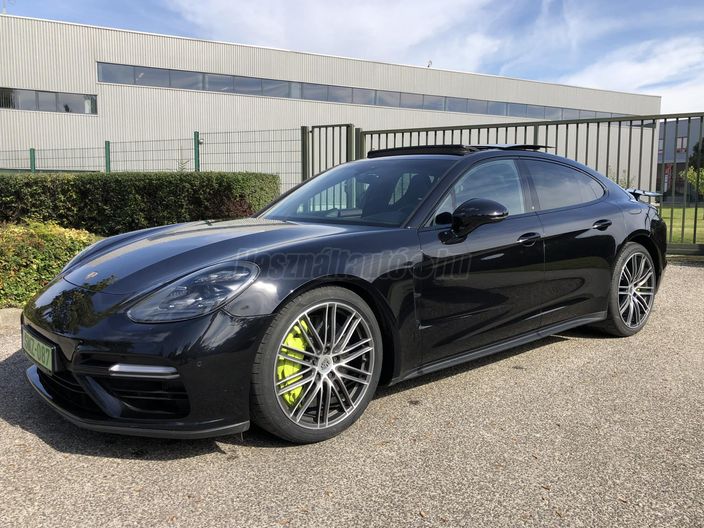 PORSCHE PANAMERA Turbo S E-Hybrid PDK
