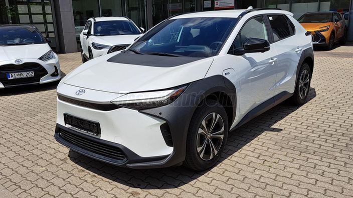 TOYOTA BZ4X Prestige Tech AWD Electric Motor