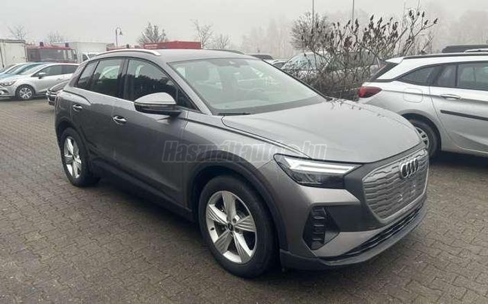 AUDI Q4
