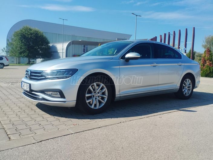 VOLKSWAGEN PASSAT VIII 1.5 TSI ACT Business
