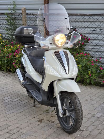 PIAGGIO BEVERLY 300