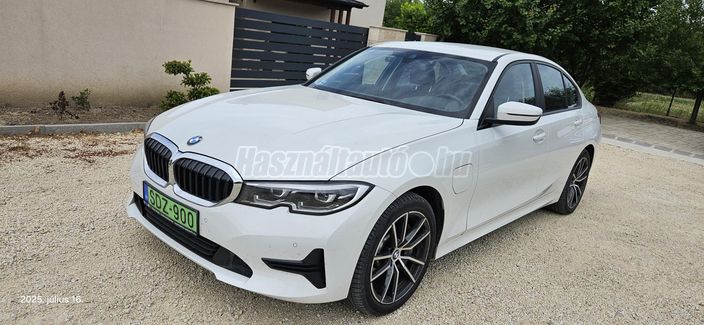 BMW 330 330e Advantage (Automata)