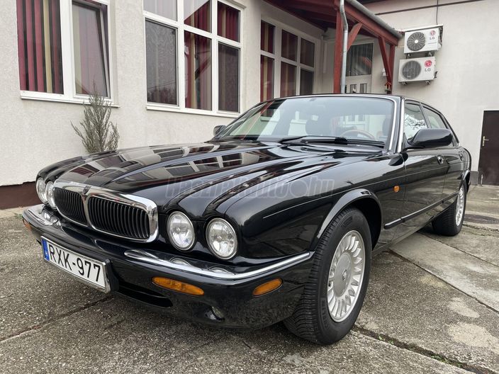 JAGUAR XJ 3.2 Executive (Automata)