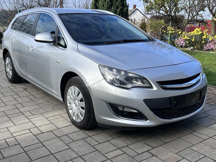 OPEL ASTRA J Sports Tourer 1.4 T Cosmo EURO6