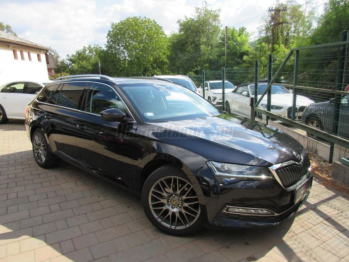 SKODA SUPERB Combi 2.0 TDI SCR Style 4x4 DSG