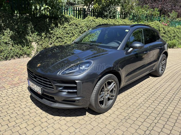 PORSCHE MACAN PDK