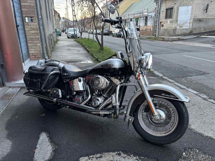 HARLEY-DAVIDSON HERITAGE
