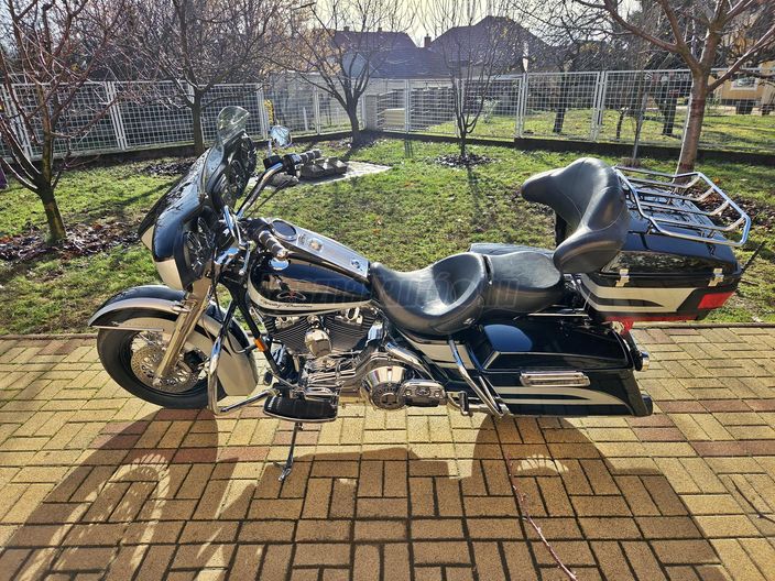 HARLEY-DAVIDSON ROAD KING