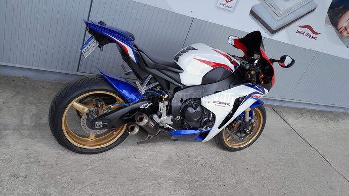 HONDA CBR 1000 RR