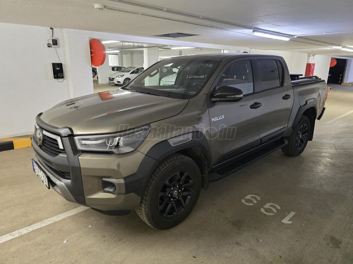 TOYOTA HILUX 2.8 D-4D 4x4 Double Invincible