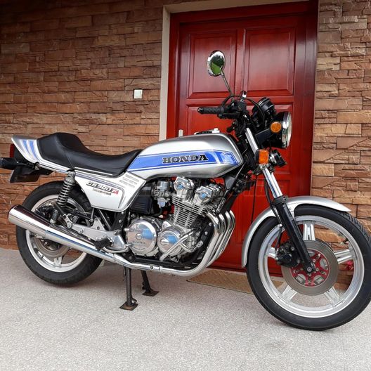 HONDA CB 900