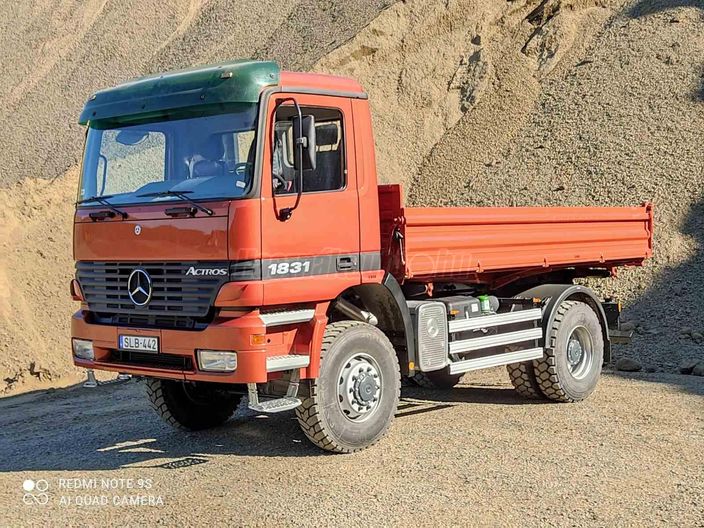 MERCEDES-BENZ Actros 1831 4x4