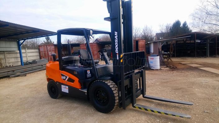 DOOSAN D50C-9