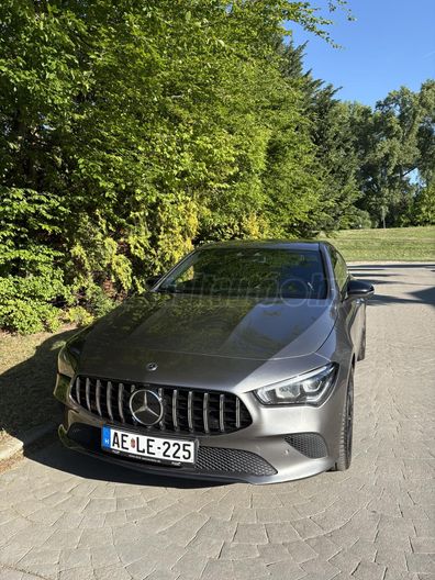 MERCEDES-BENZ CLA 200