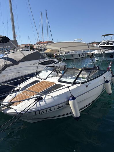 JEANNEAU Cap Camarat 6. 5 DC S2