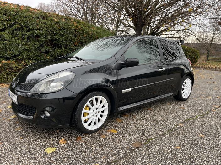 RENAULT CLIO 2.0 16V Sport