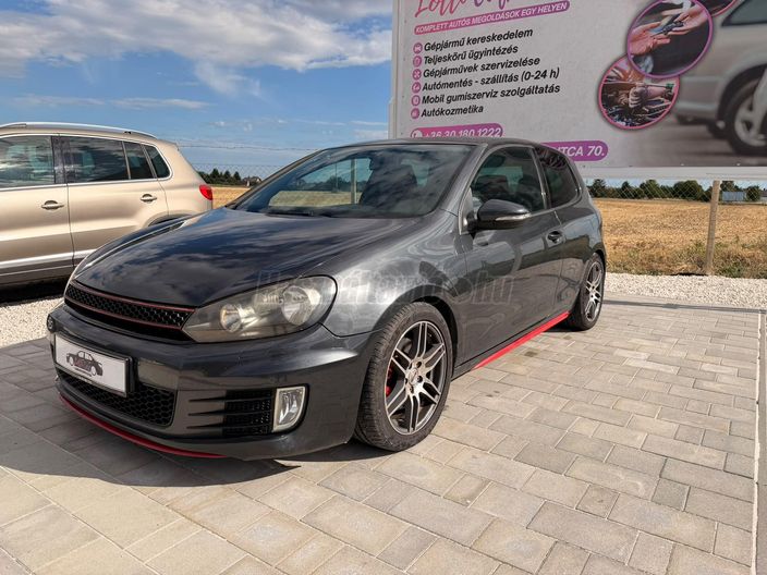 VOLKSWAGEN GOLF 2.0 TSI GTI