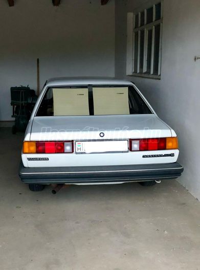VOLKSWAGEN SANTANA