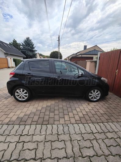 TOYOTA YARIS 1.33 ECO