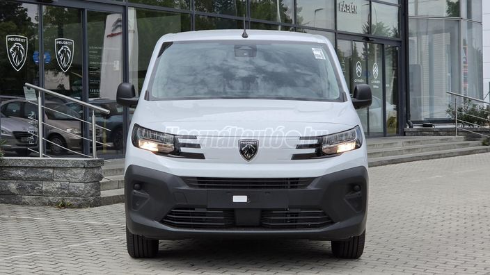 PEUGEOT PARTNER 1.5 BlueHDi 130 L2 1000 (3 személyes )