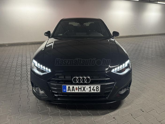 AUDI A4 35 TFSI S line S-tronic