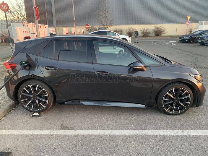 CUPRA BORN eBoost 77 kWh