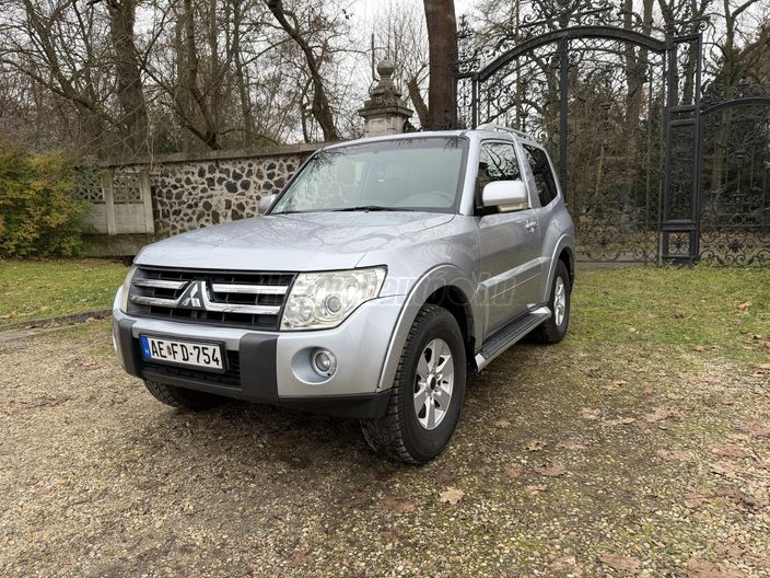 MITSUBISHI PAJERO 3.2 DI-DC Intense (Automata)