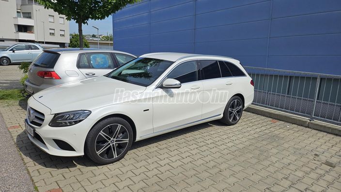 MERCEDES-BENZ C-OSZTÁLY C 300 T e EQ Power 9G-TRONIC