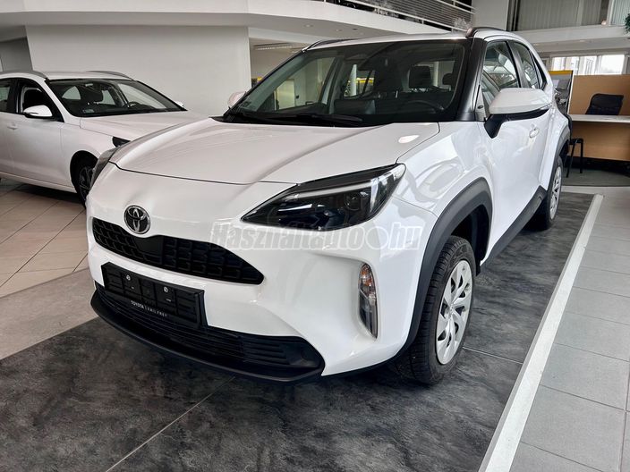 Toyota Yaris Cross 1.5 Hybrid 116LE e-CVT :: hófehér