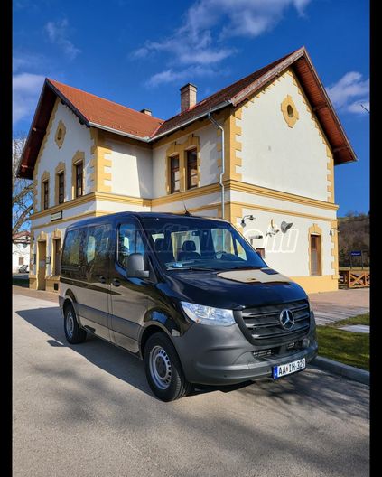 MERCEDES-BENZ SPRINTER 211 CDI Tourer 907.721.13
