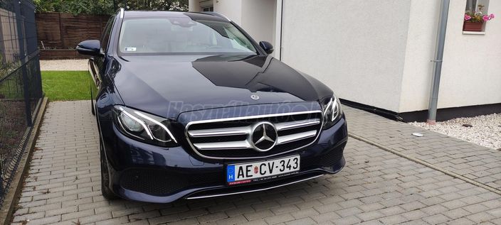MERCEDES-BENZ E 220 d T 9G-TRONIC