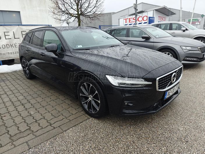 VOLVO V60 2.0 D [D4] R-Design Geartronic