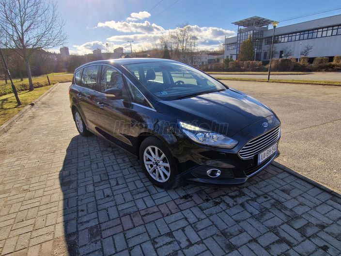 FORD S-MAX 2.0 TDCi Titanium AWD Powershift