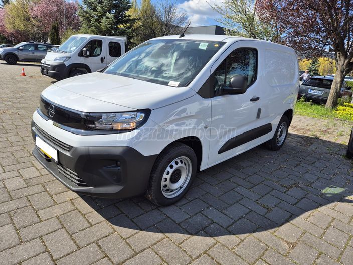 értékesítő Bán Sándor 30/5045457