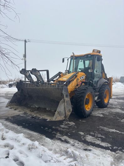 JCB 4CX