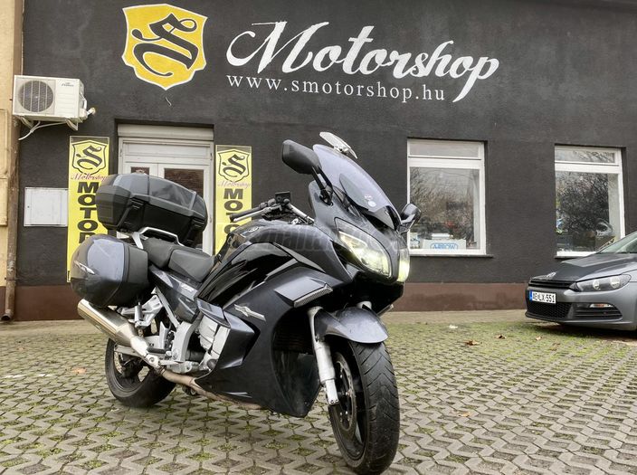 YAMAHA FJR 1300