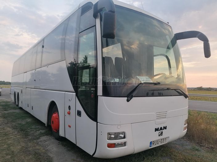 MAN R08 Lion Coach